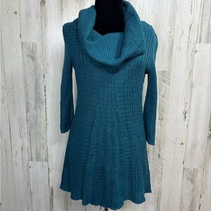 VENUS Textured Teal Cowl Neck Sweater‎